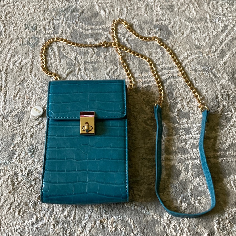 MMS 38” chain green/ crossbody bag NWT 8”/5W